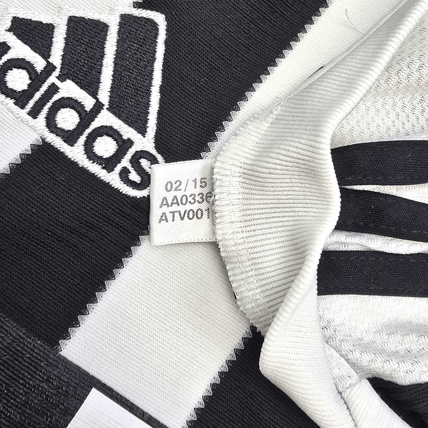 2013/14 Juventus Home Football Shirt (S) Adidas #6 Khedira