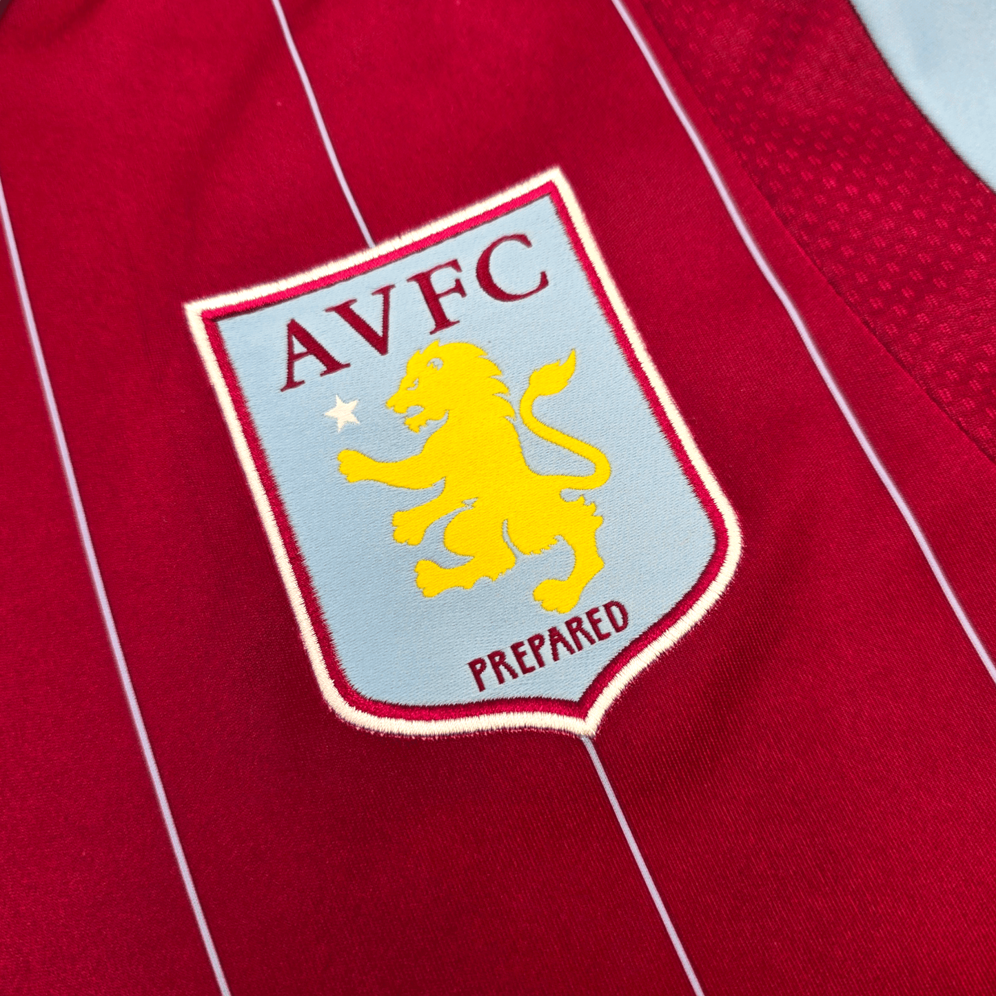 2014/15 Aston Villa Home Football Shirt (XL) Macron #20 Benteke