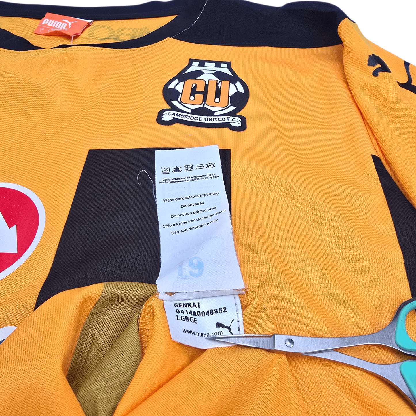 2014/15 Cambridge United Home Football Shirt (L) Puma #25 Mendez-Laing (Match Worn)