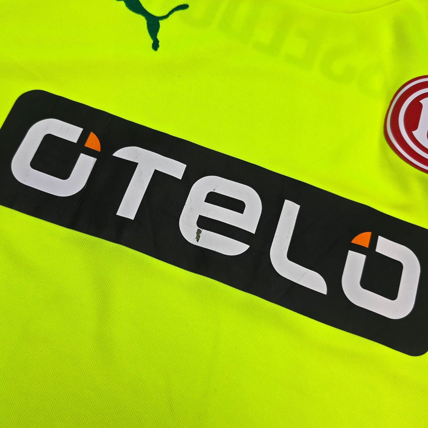 2014/15 Fortuna Dusseldorf Third Football Shirt (L) Puma