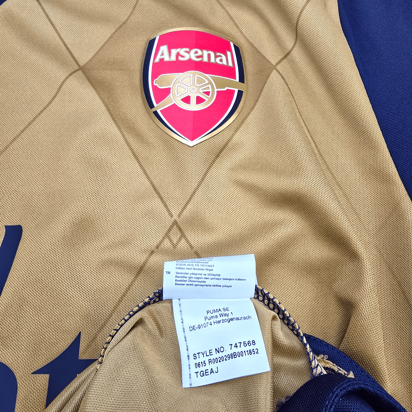 2015/16 Arsenal Away Football Shirt (XL) Puma #17 Alexis