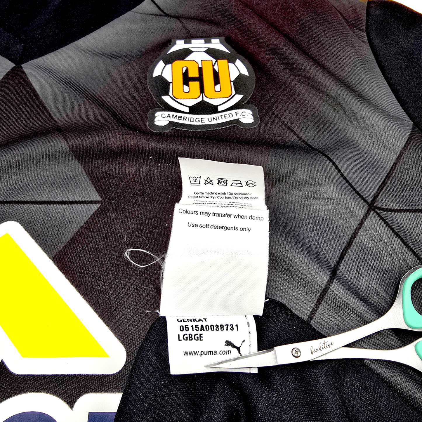 2015/16 Cambridge United Away Football Shirt (M) Puma #20 Ahearne-Grant (Match Worn)