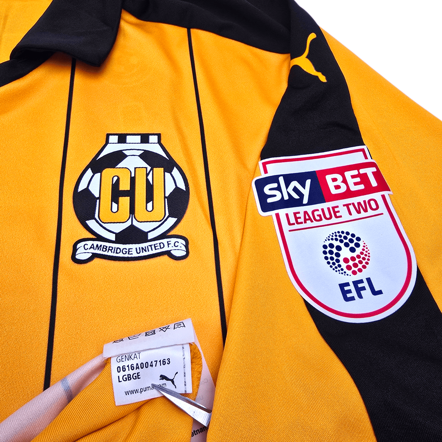 2016/17 Cambridge United Home Football Shirt (XL) Puma #10 Williamson