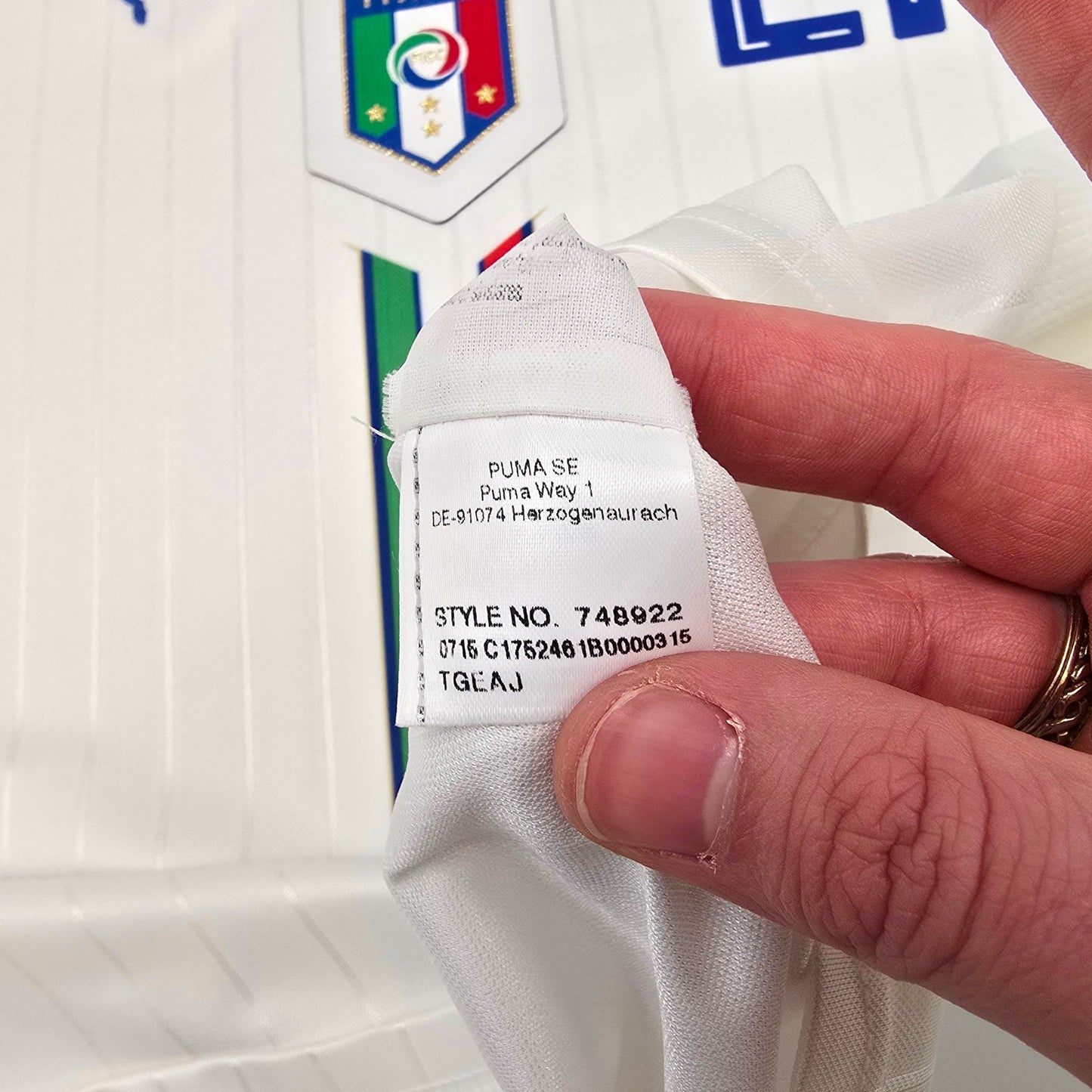 2016/17 Italy Away Football Shirt (S) Puma #21 Pirlo