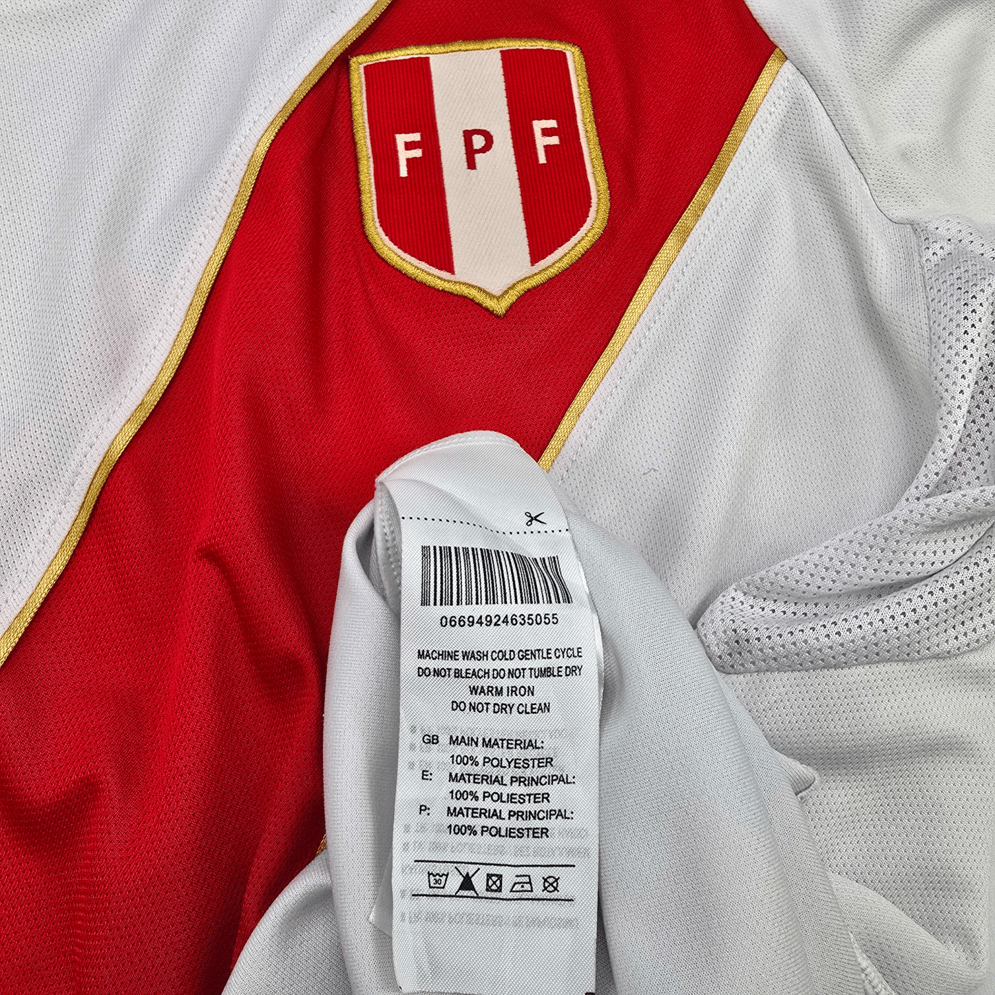 2018/19 Peru Home Football Shirt (S) Umbro