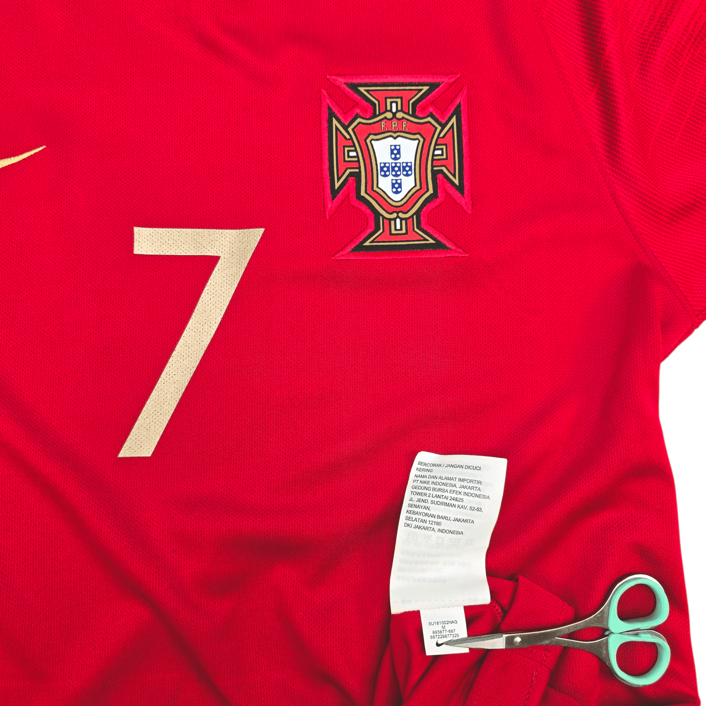 2018/19 Portugal Home Football Shirt (M) Nike #7 Ronaldo