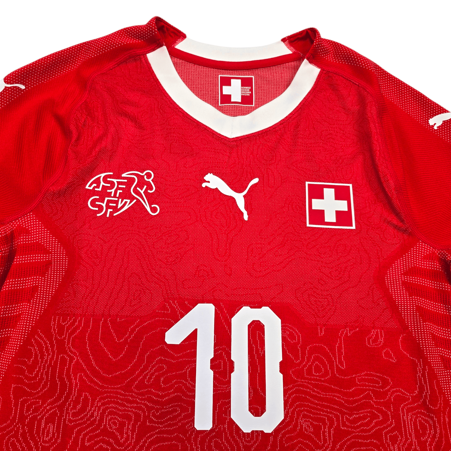 2018/20 Switzerland Home Football Shirt (XL) Puma #10 Xhaka (Player Version)