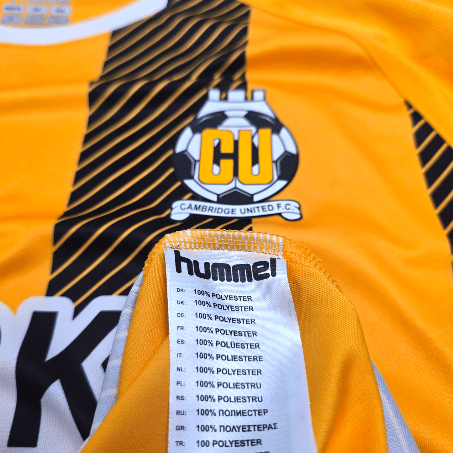 2020/21 Cambridge United Home Football Shirt (M) Hummel #23 Knowles (Matchworn / Signed)