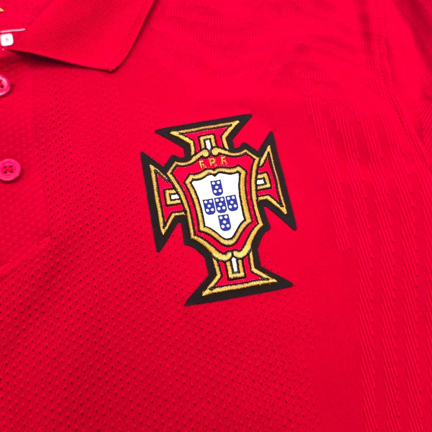 2020/21 Portugal Home Football Shirt (S) Nike (Player Version)