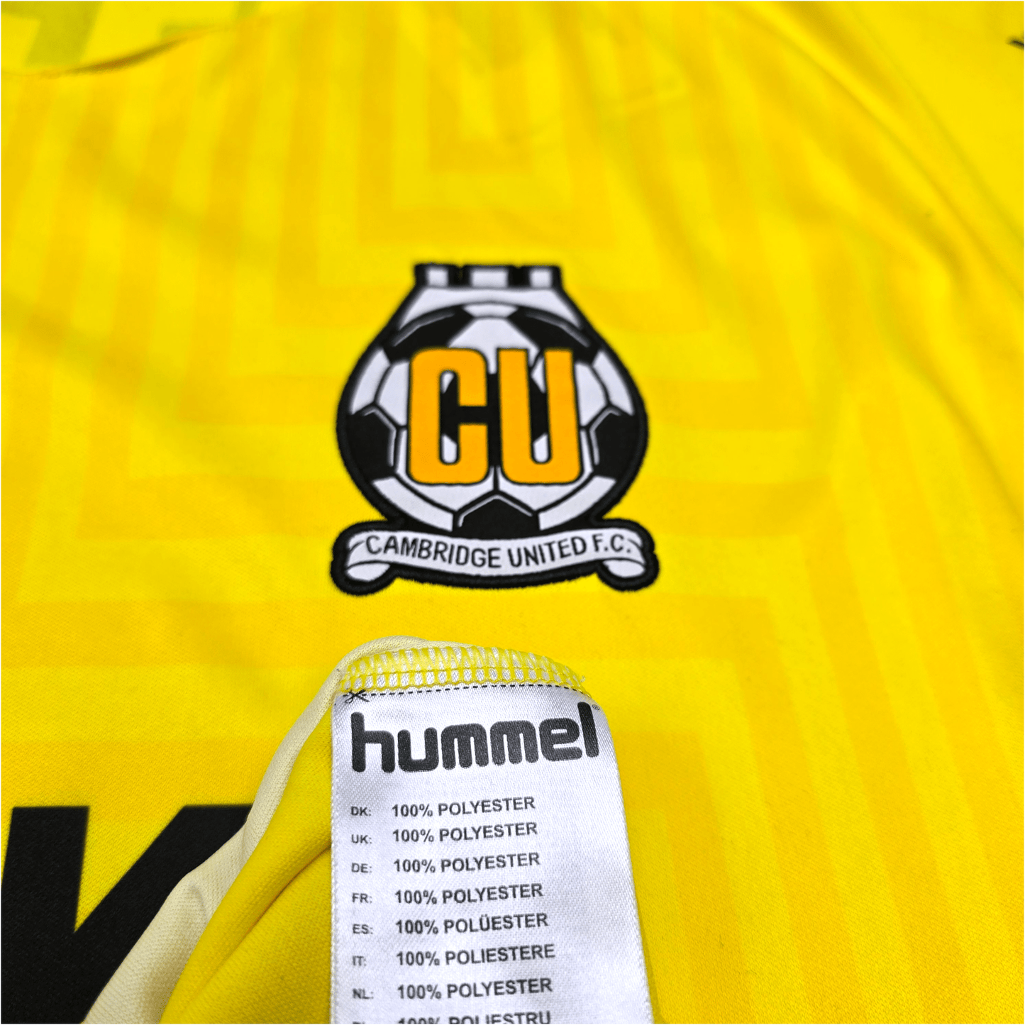 2021/22 Cambridge United Goal Keeper Football Shirt (L) Hummel #1 Mitov