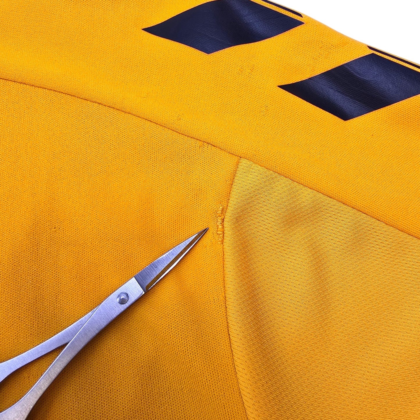 2021/22 Cambridge United Home Football Shirt (M) Hummel
