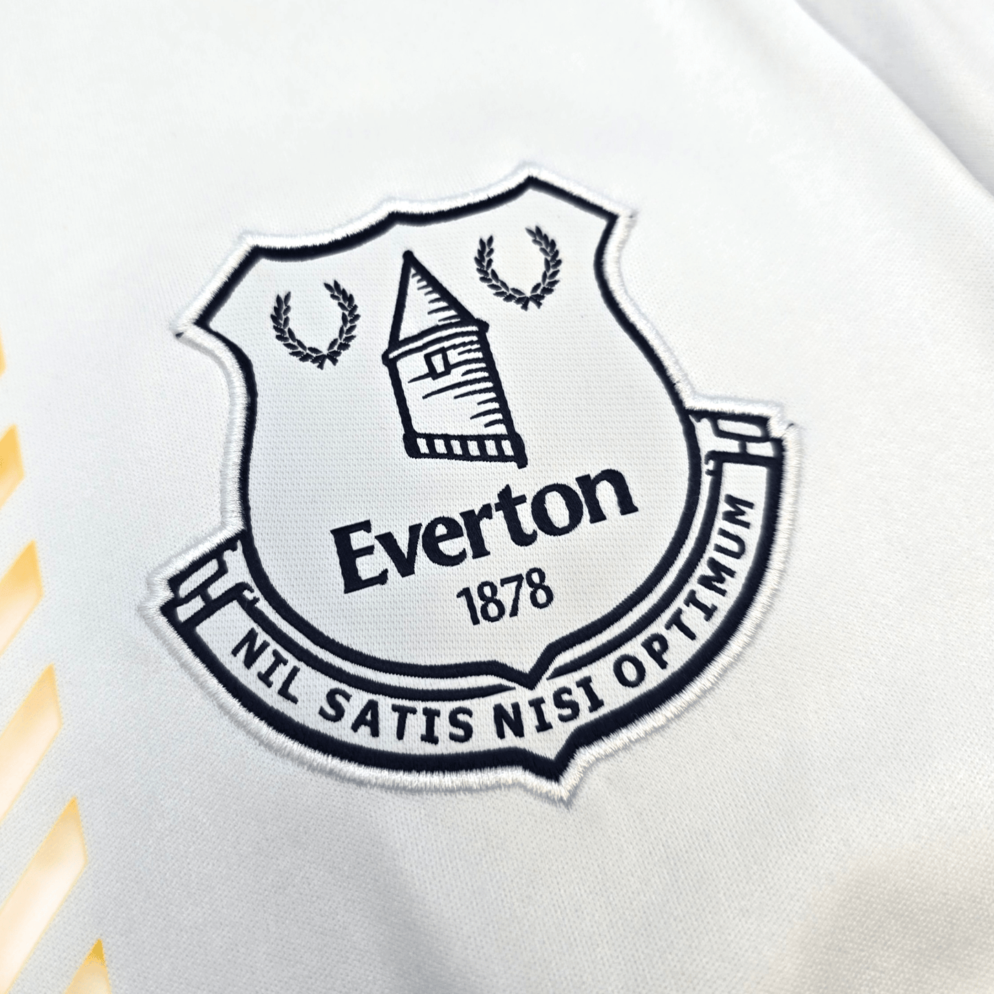 2021/22 Everton Away Football Shirt (S) Hummel