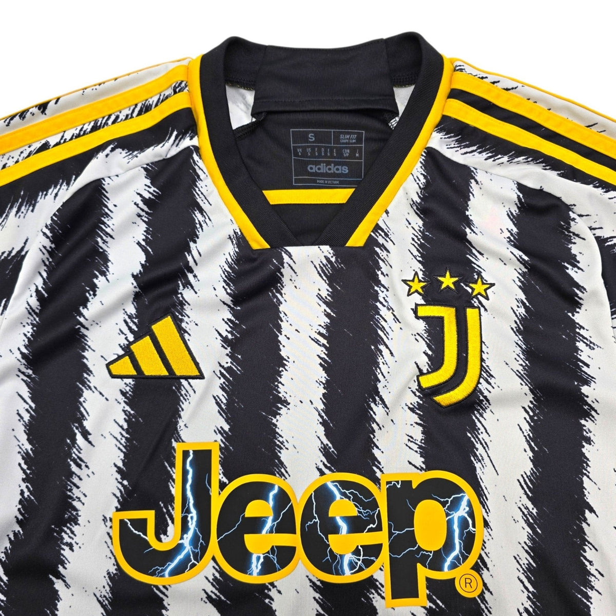 2023/24 Juventus Home Football Shirt (S) Adidas