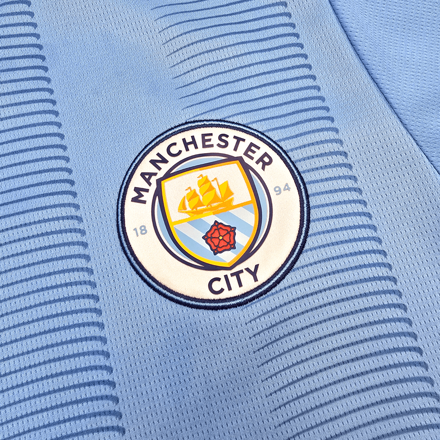 2023/24 Manchester City Home Football Shirt (S) Puma #47 Foden