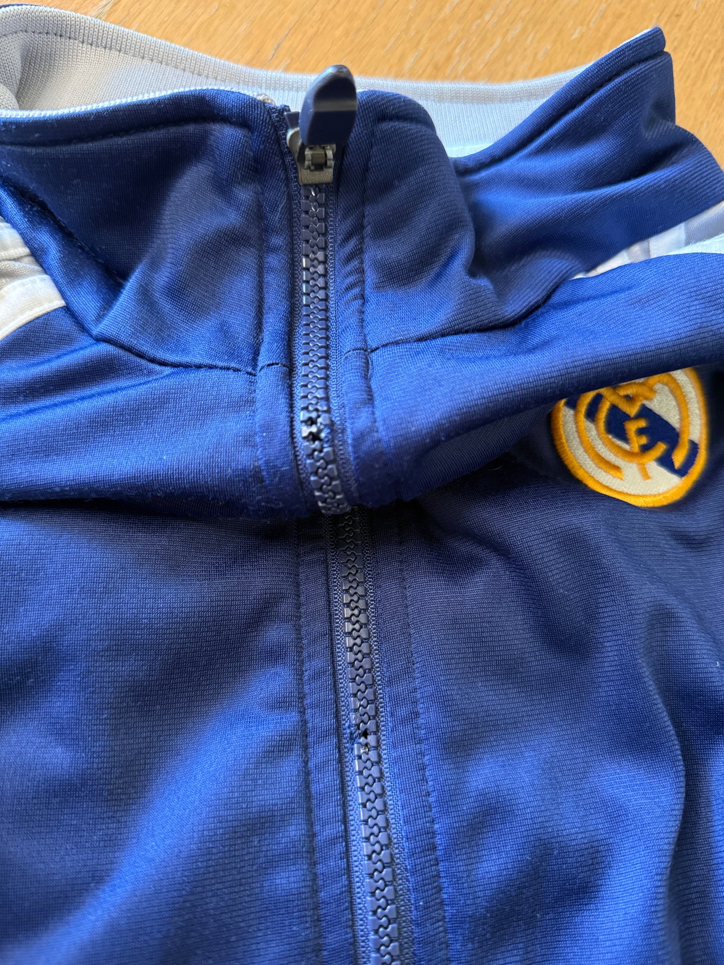 Real Madrid 1999/00 Tracksuit (L)