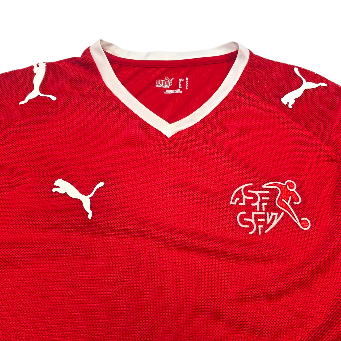 2008/10 Switzerland Home Football Shirt (L) Puma