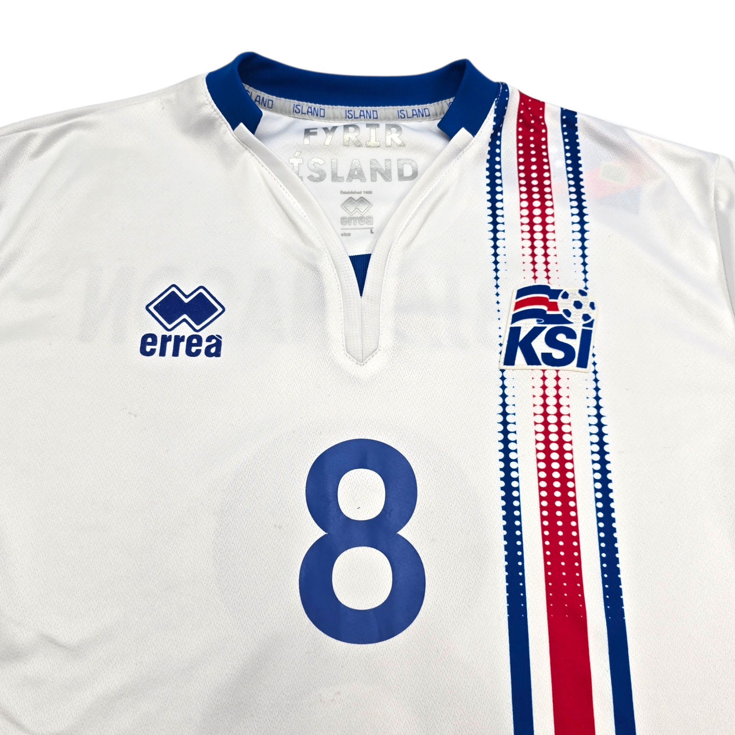 2016/18 Iceland Away Football Shirt (L) Errea #8 B. Bjarnason