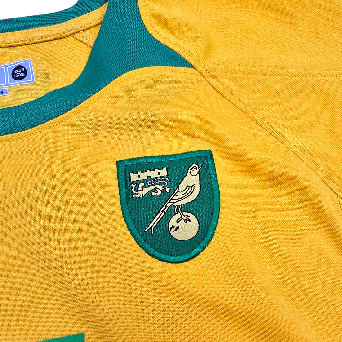2008/09 Norwich City Home Football Shirt (M) Xara