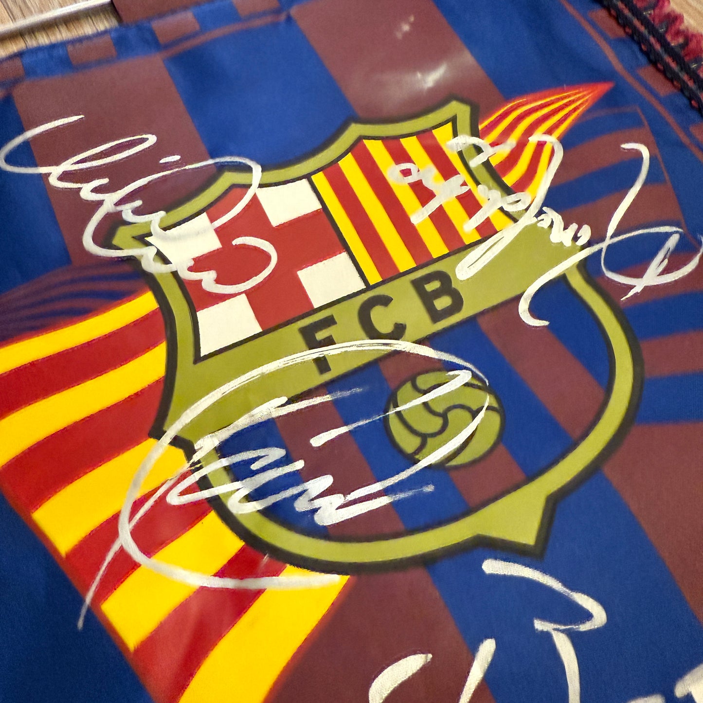 Vintage Barcelona Signed Pennant - Ronaldinho & More