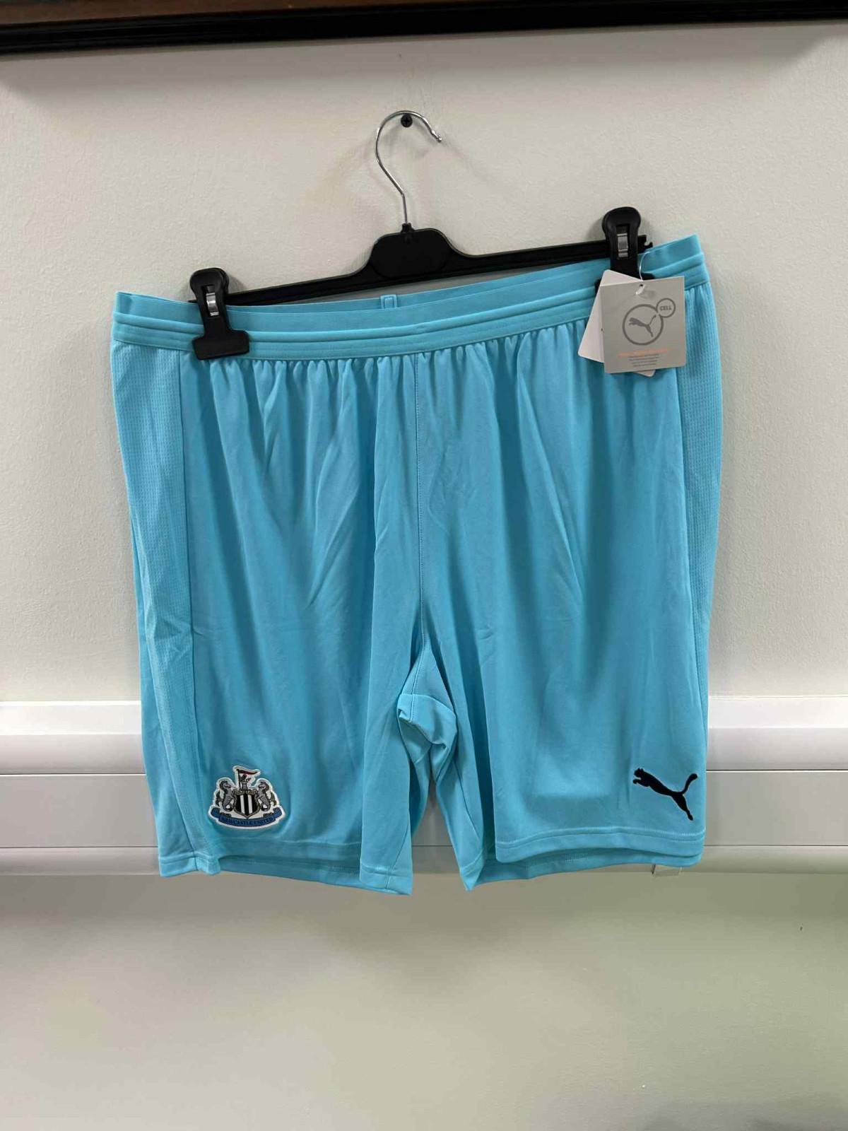 Newcastle United 2013-2014 Football Shorts (BNWT) XL