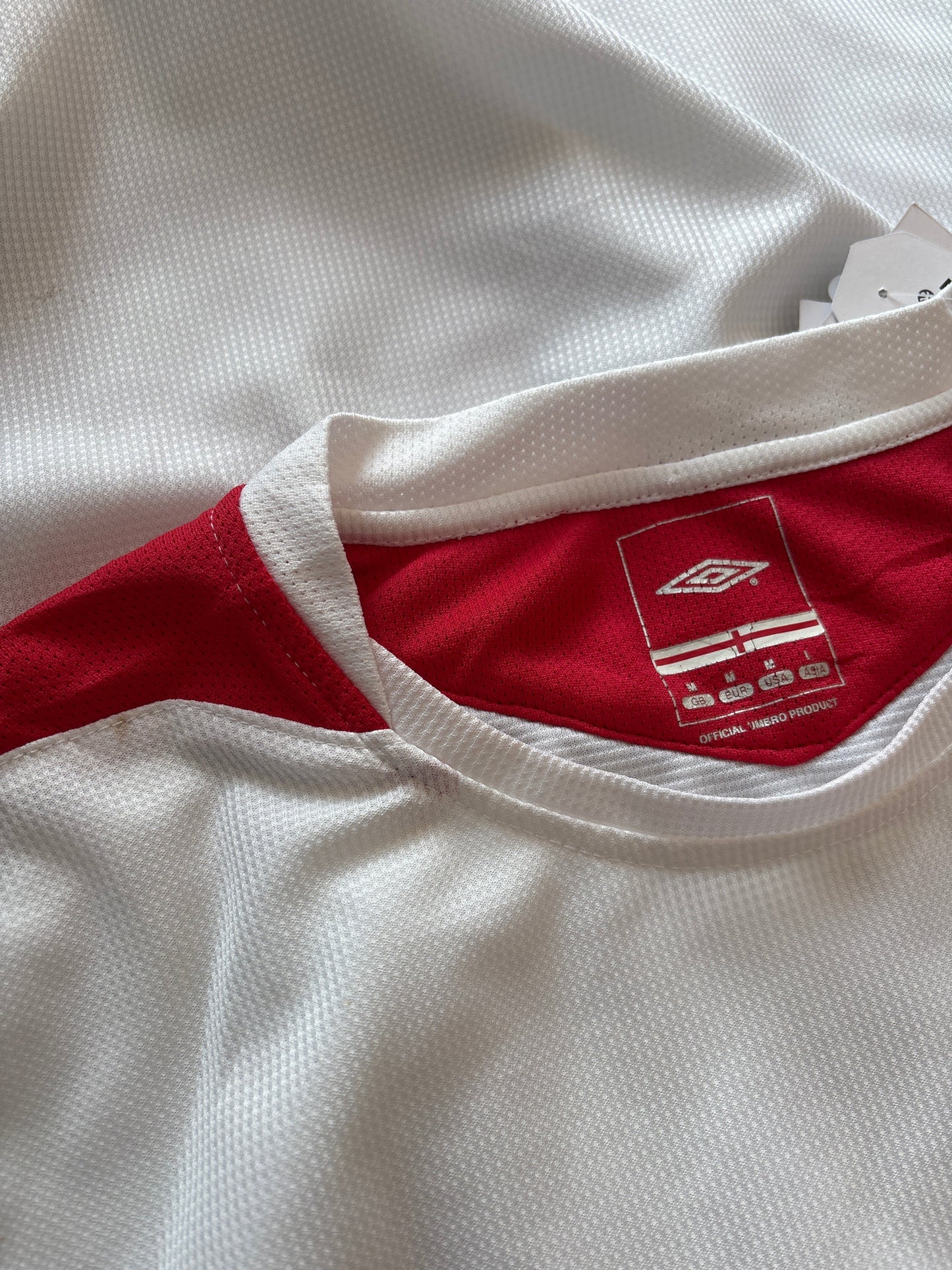 2000s England Training Shirt Umbro BNWT (M)