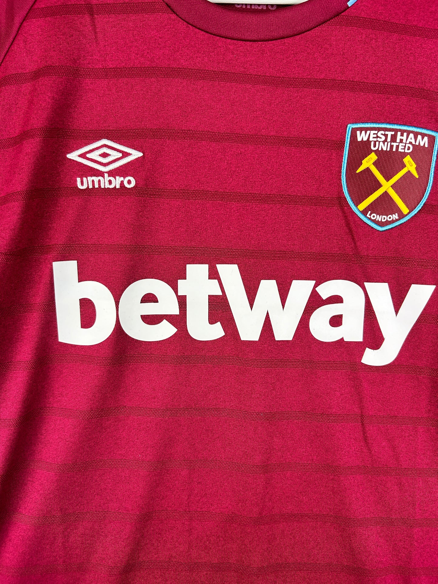 West Ham 2018/2019 Player Issued Home Shirt - Chicharito 17