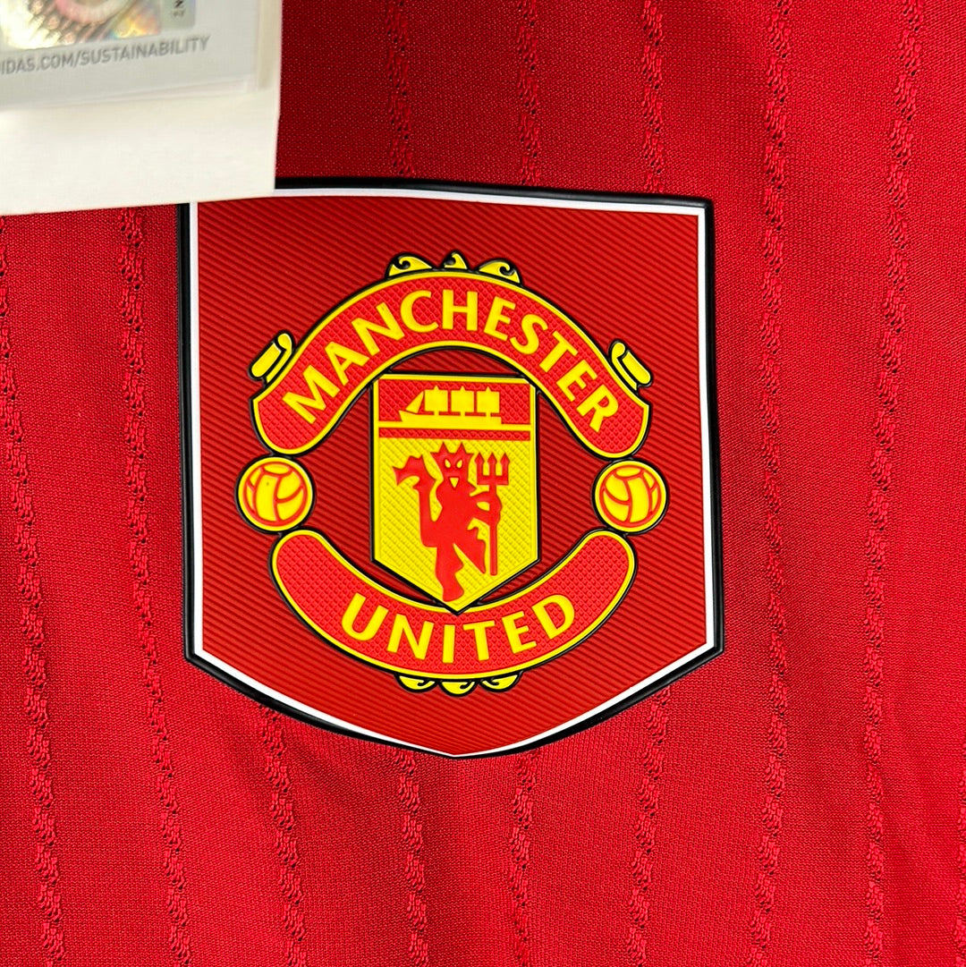 Manchester United 2022/2023 Player Issue Home Shirt - Size 7 (Large)