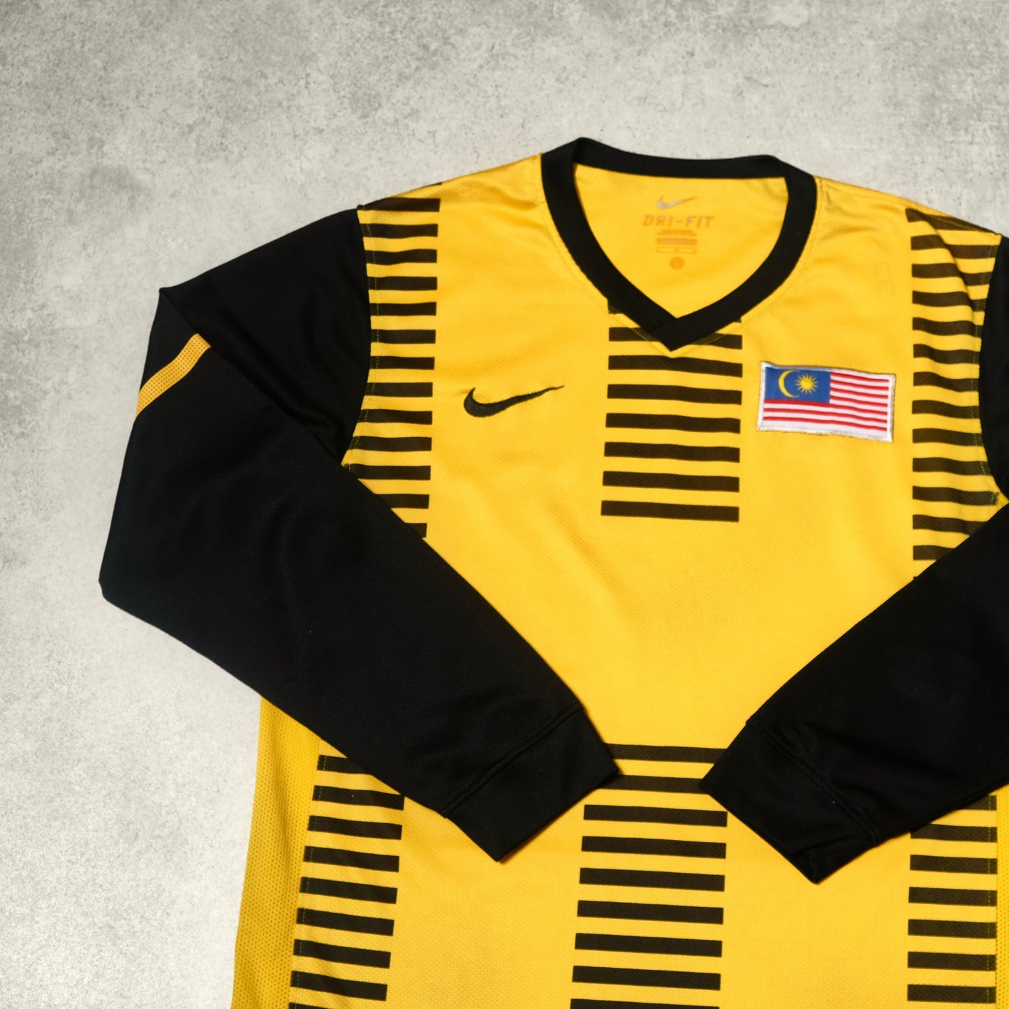 2010/11 Malaysia Home Shirt Nike (M)