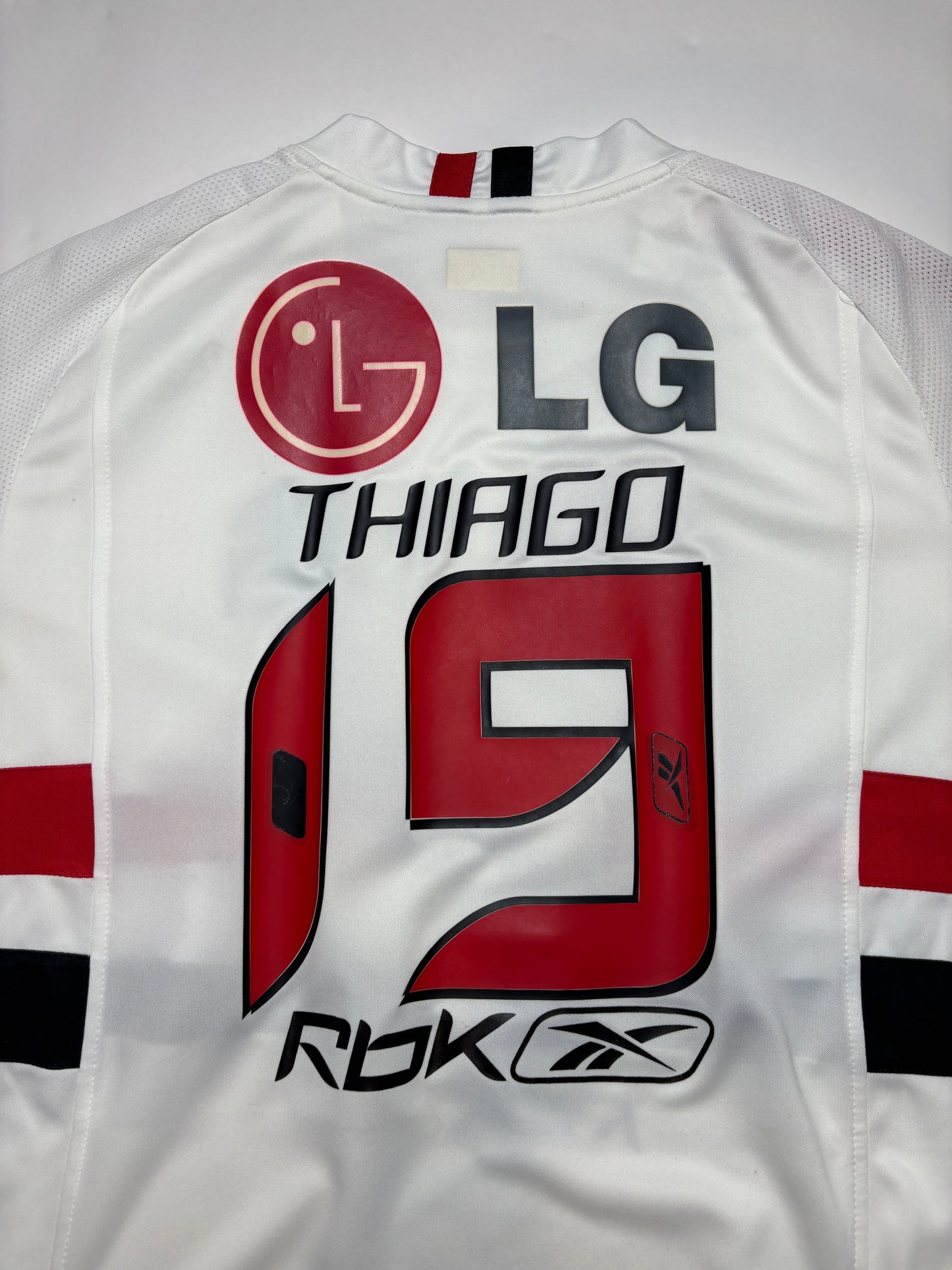 Sao Paulo Home Shirt 2006 (L) Thiago 19