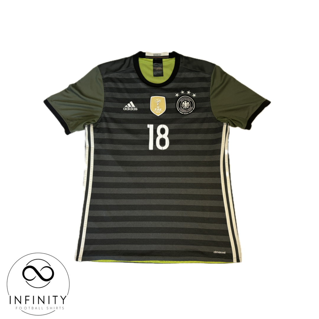 Germany Away Shirt 2015/17 (M) Kroos 18