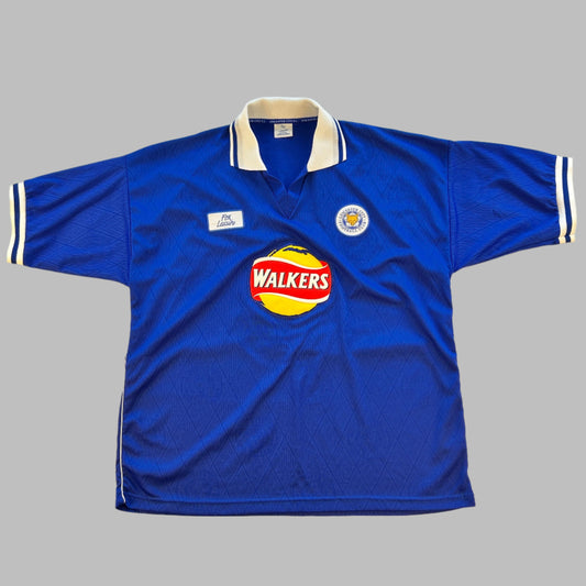 Leicester City 1998/1999 Home Shirt- Front with Walkers sponsor