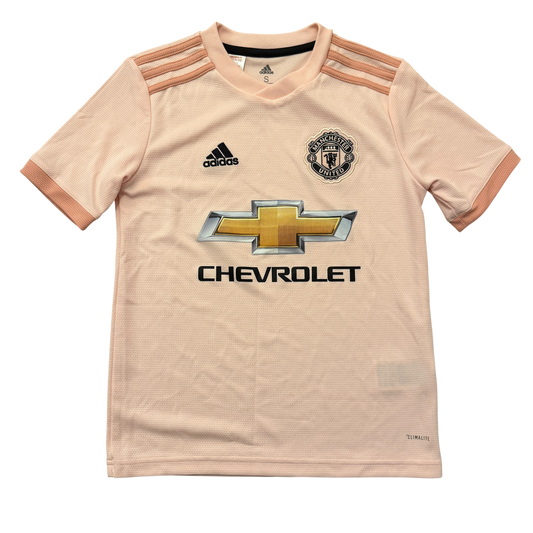 Pink Manchester United 2018/2019 youth Away jersey with Adidas, Manchester United, and Chevrolet logos on a white background