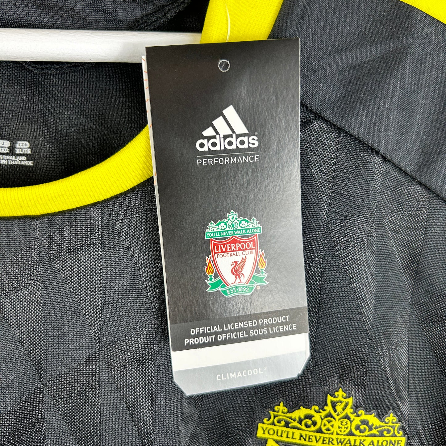 Liverpool 2010-2011 Away Shirt - Extra Large