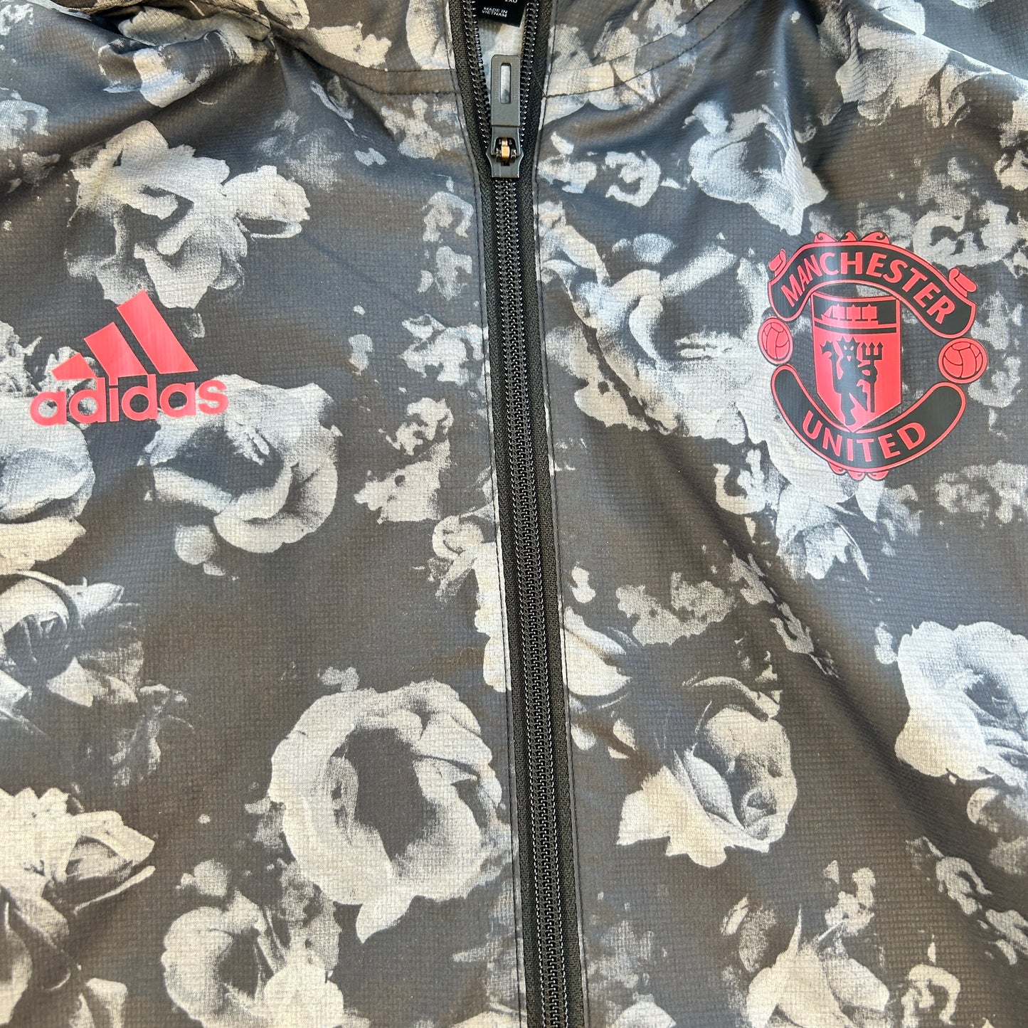 Manchester United 2019/2020 Manchester Rose Windbreaker Jacket