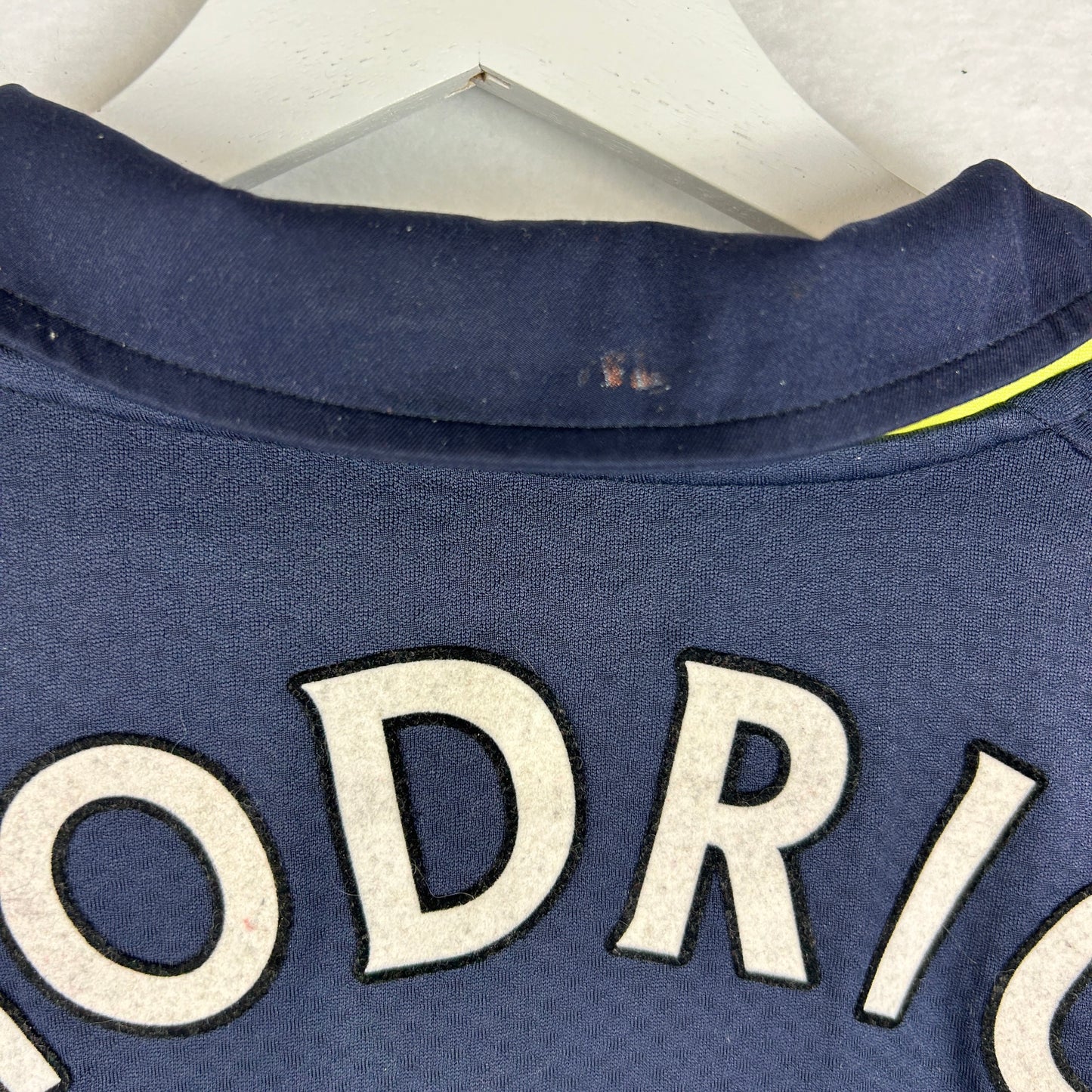 Tottenham Hotspur 2010/2011 Player Issue/ Match Third Shirt - Modric 14