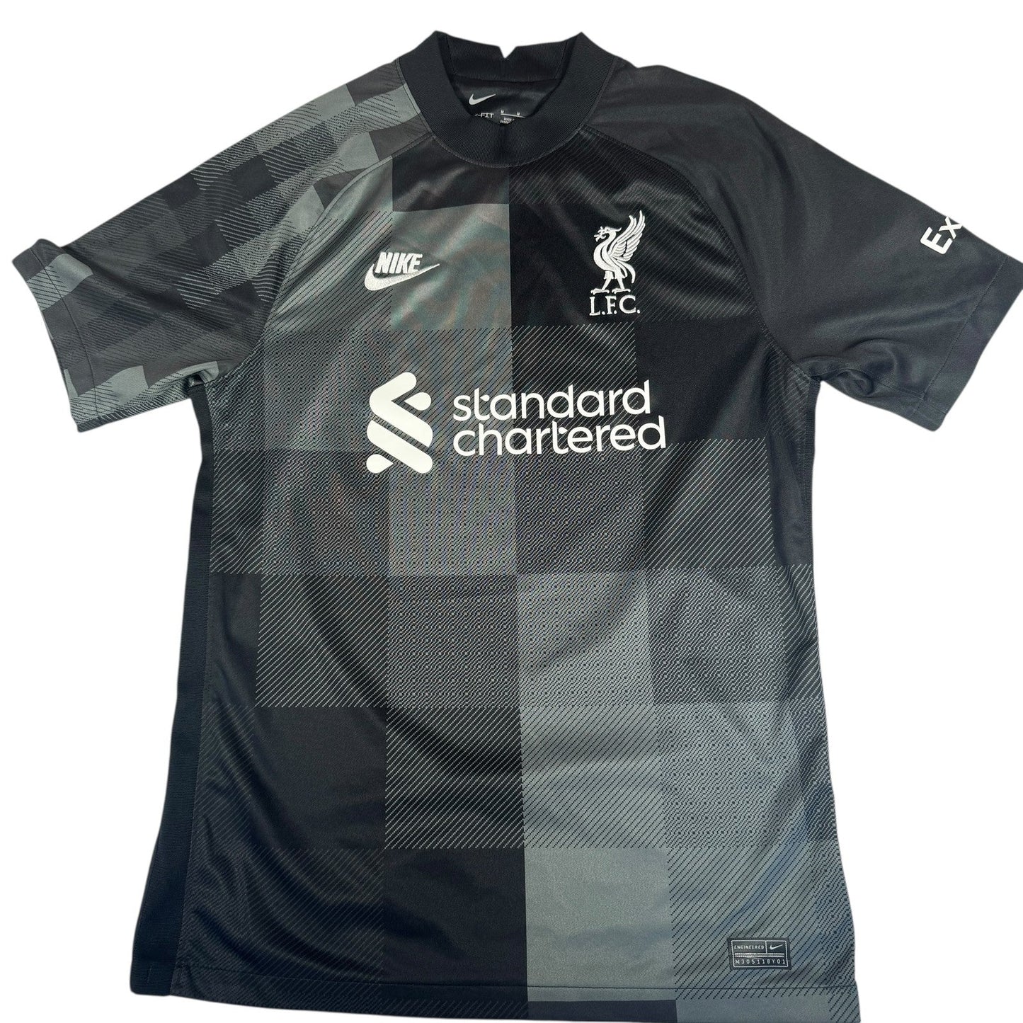 Liverpool 2021/2022 Goalkeeper Football Shirt  Medium