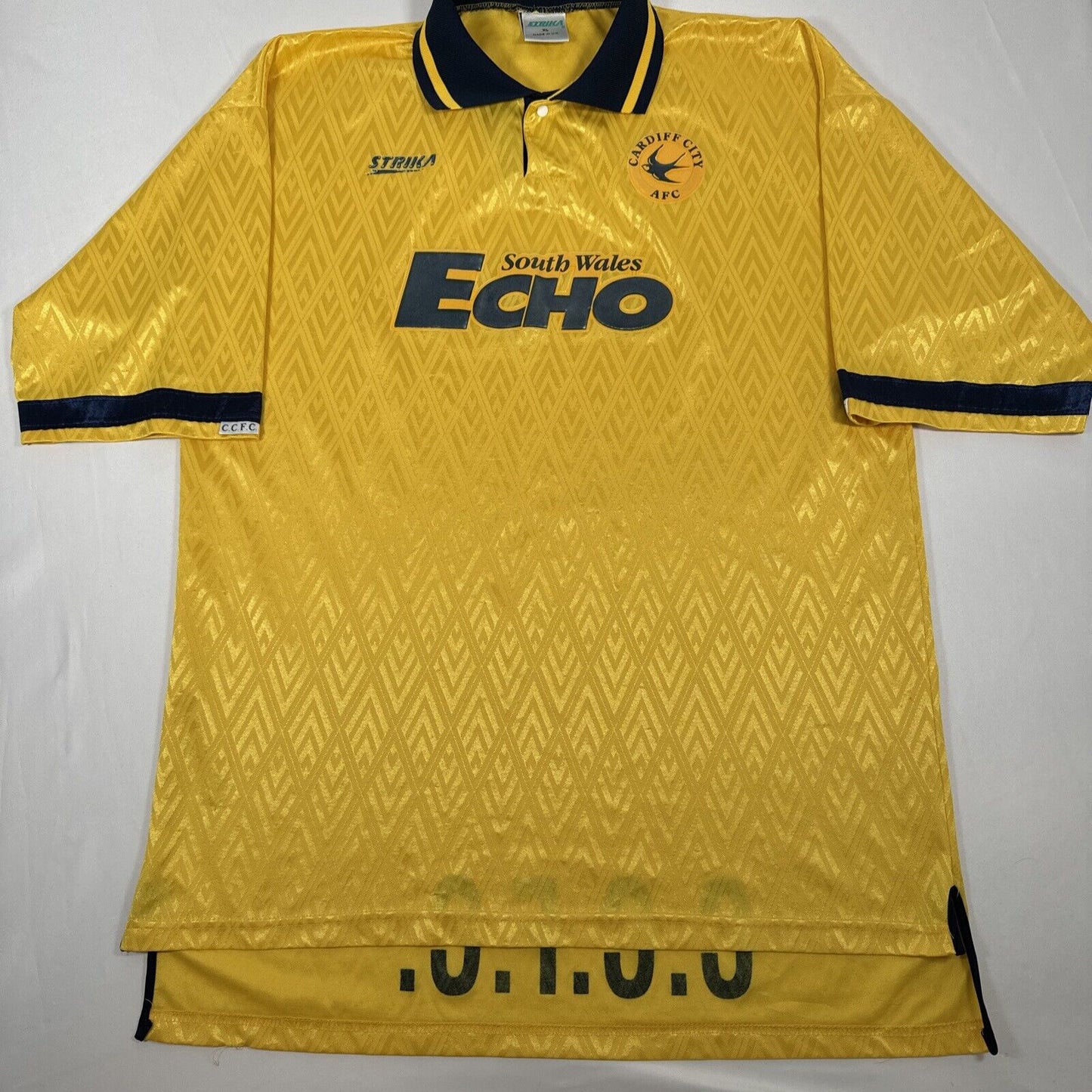 Cardiff City 1994/1995 Away Football Shirt   XL