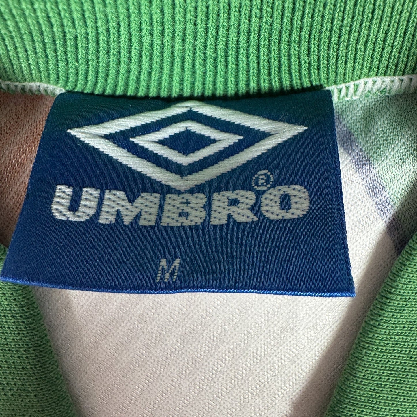 Republic of Ireland 1995/1996 Away Football Shirt  Medium