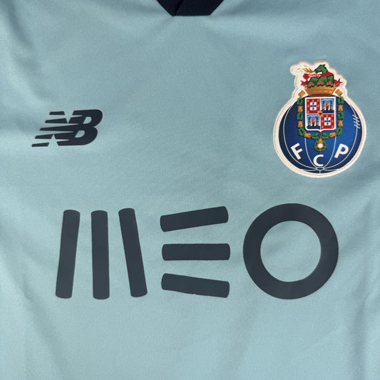 FC Porto 2017/2018 Third Long Sleeve Football Shirt  Large