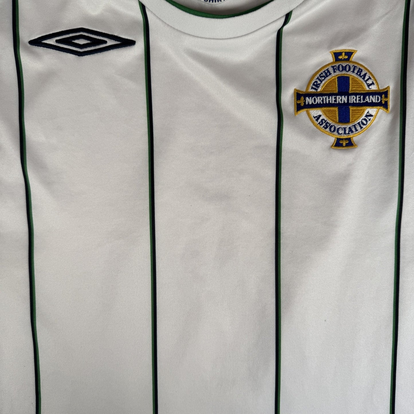 Northern Ireland 2008/2009/2010 Away Football Shirt  Large