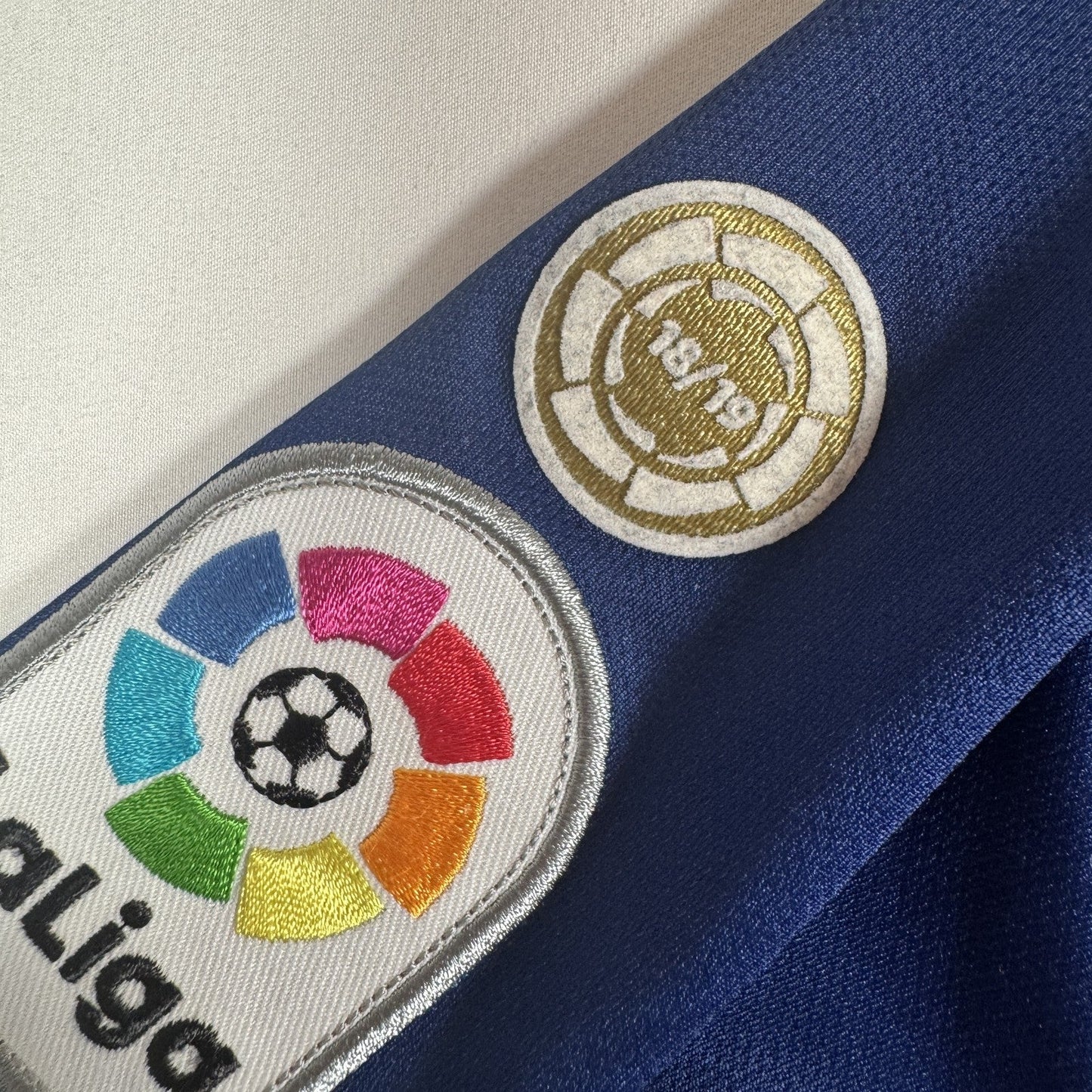 MESSI 10 Barcelona 2019/2020 Home Football Shirt  Small