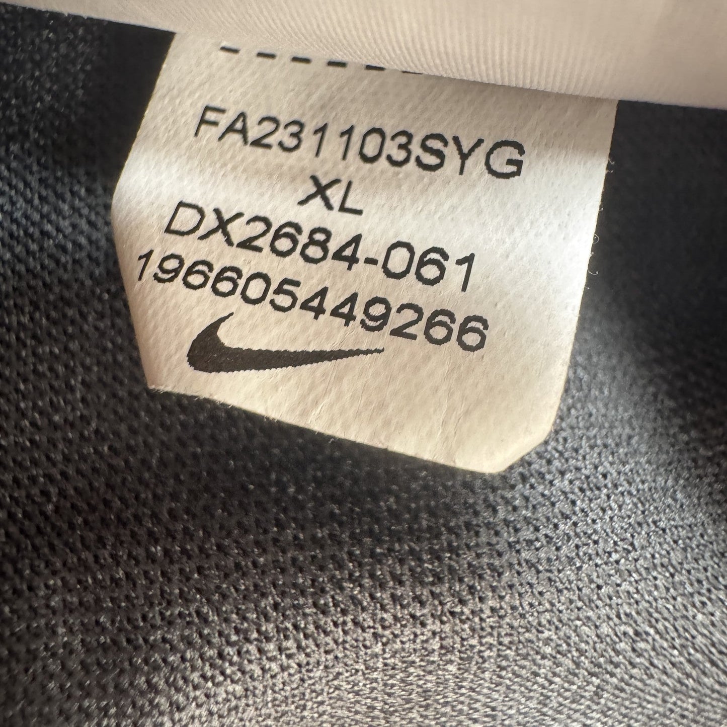 Chelsea 2023/2024 Goalkeeper Football Shirt  XL