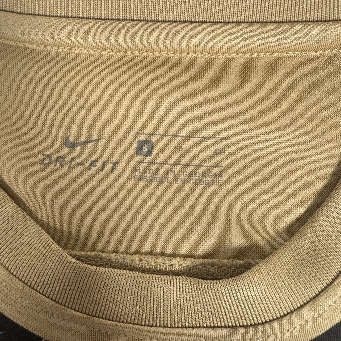 FC Utrecht 2021/2022 Third Football Shirt  Small