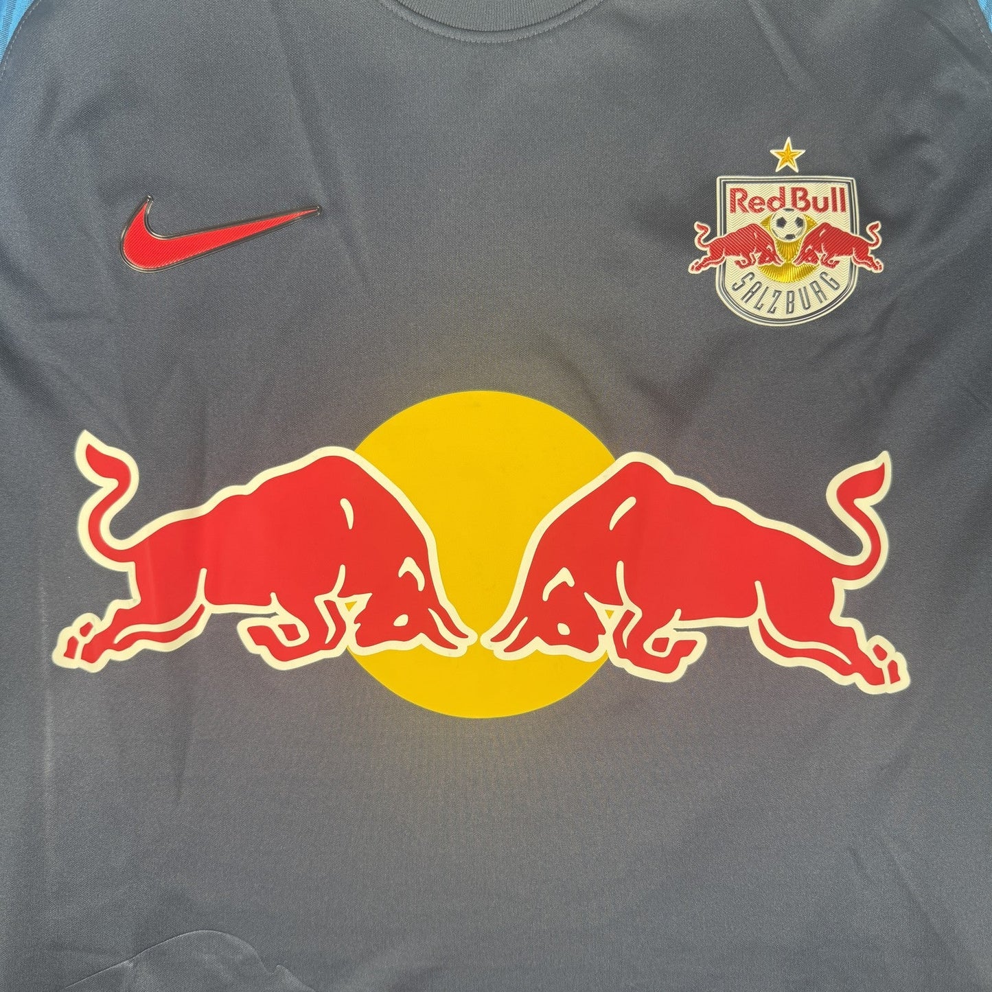 Red Bull Salzburg 2022/2023 Away Football Shirt  2XL XXL