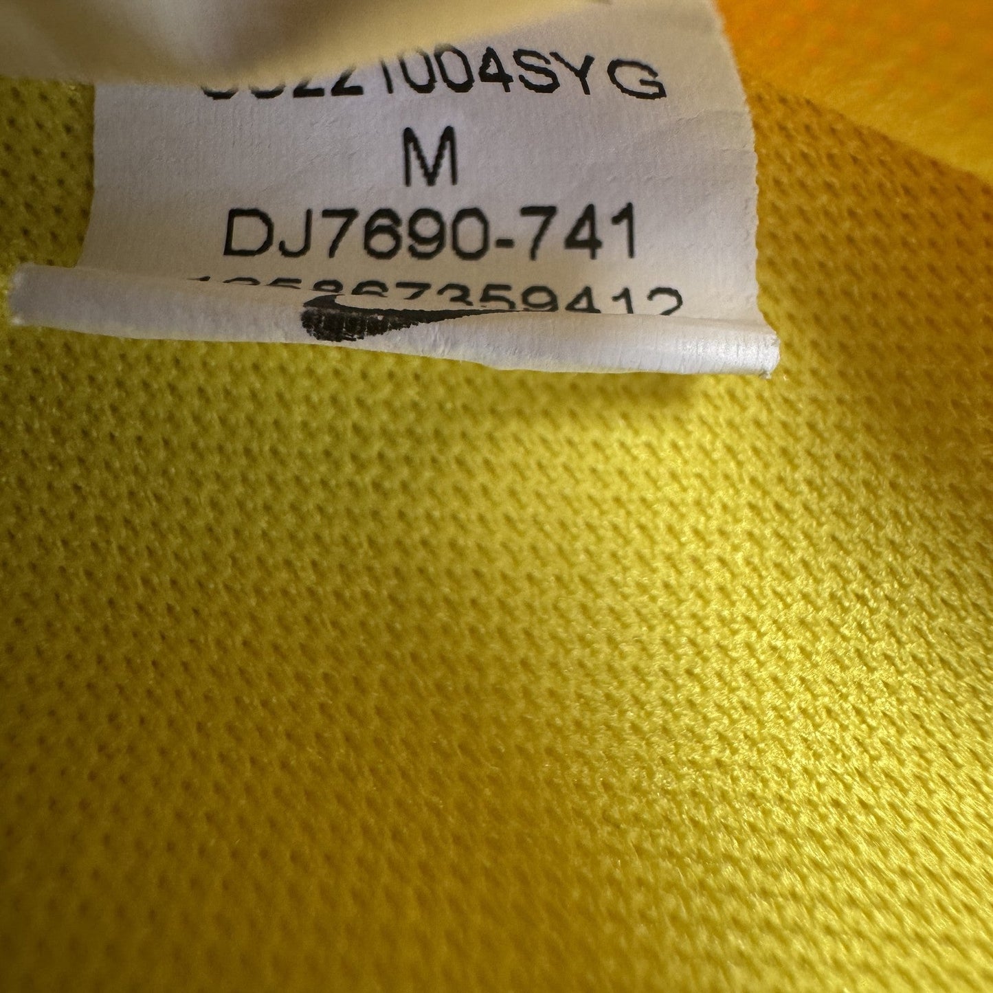 Tottenham Hotspur 2023/2024 Goalkeeper Football Shirt  Medium