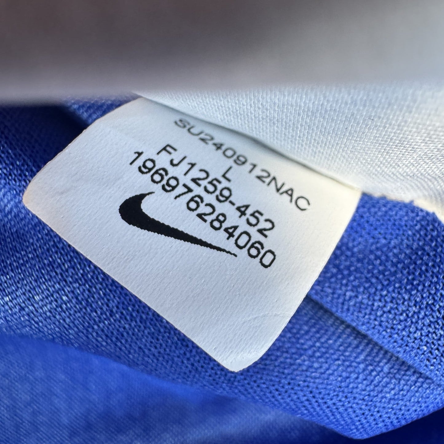 France 2024/2025/2026 Home Football Shirt  Large