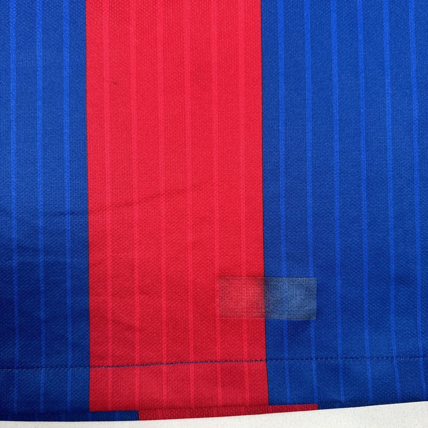 Barcelona 2016/2017 Home Football Shirt Men’s XL