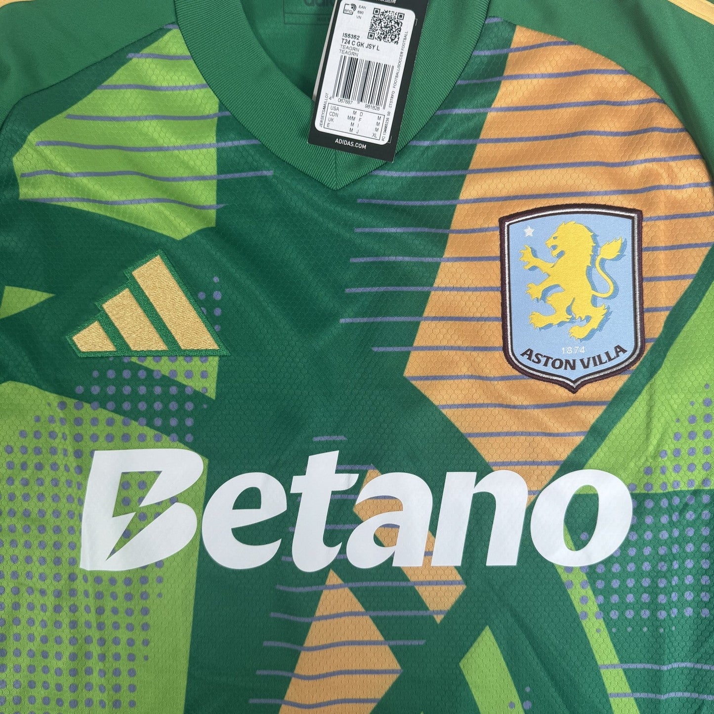 Aston Villa 2024/2025 Goalkeeper Football Shirt  Medium BNWT
