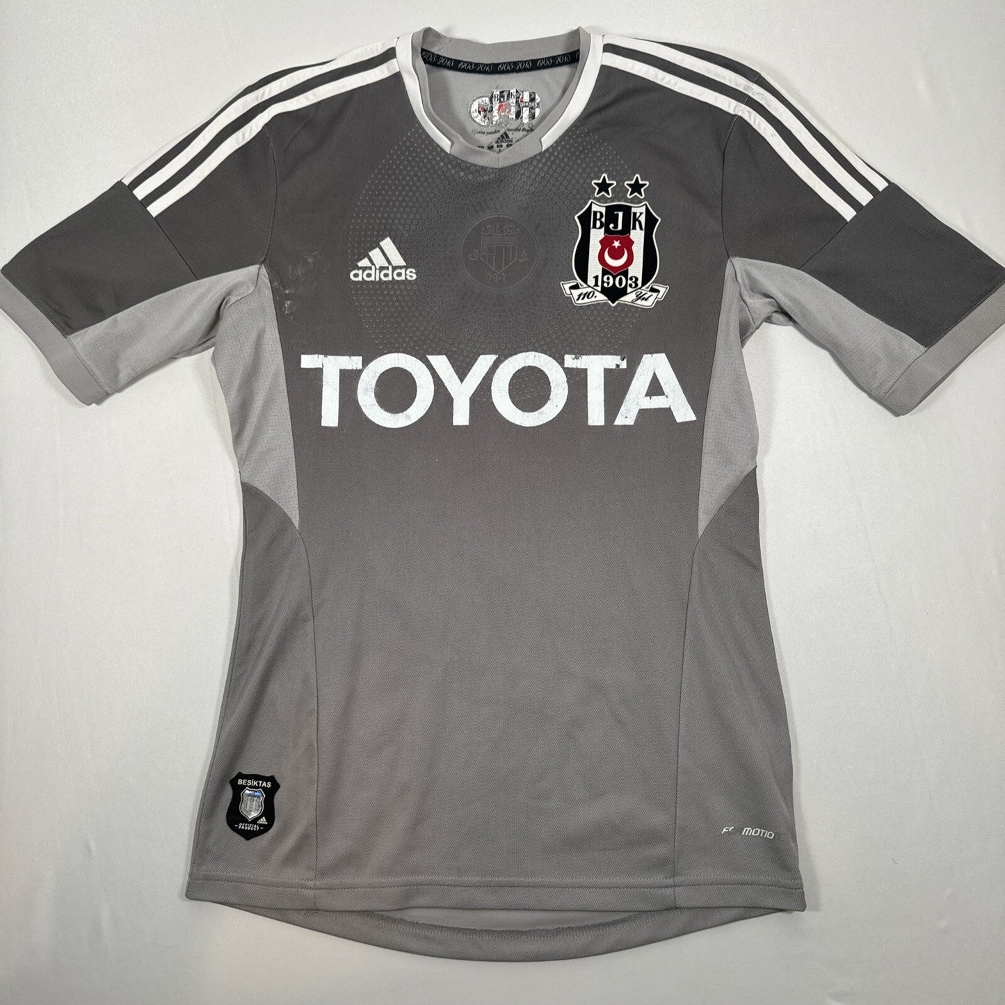 Besiktas 2013/2014 Third Football Shirt Formotion  Small