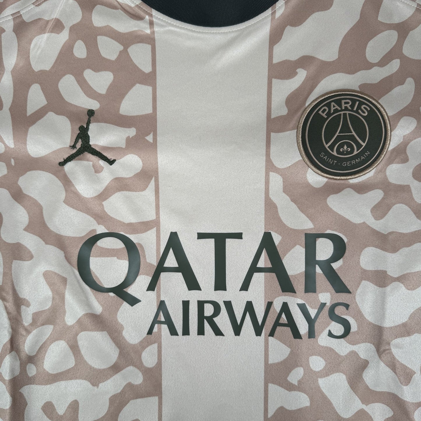 PSG Paris Saint-Germain 2023/2024 Fourth Football Shirt  XL